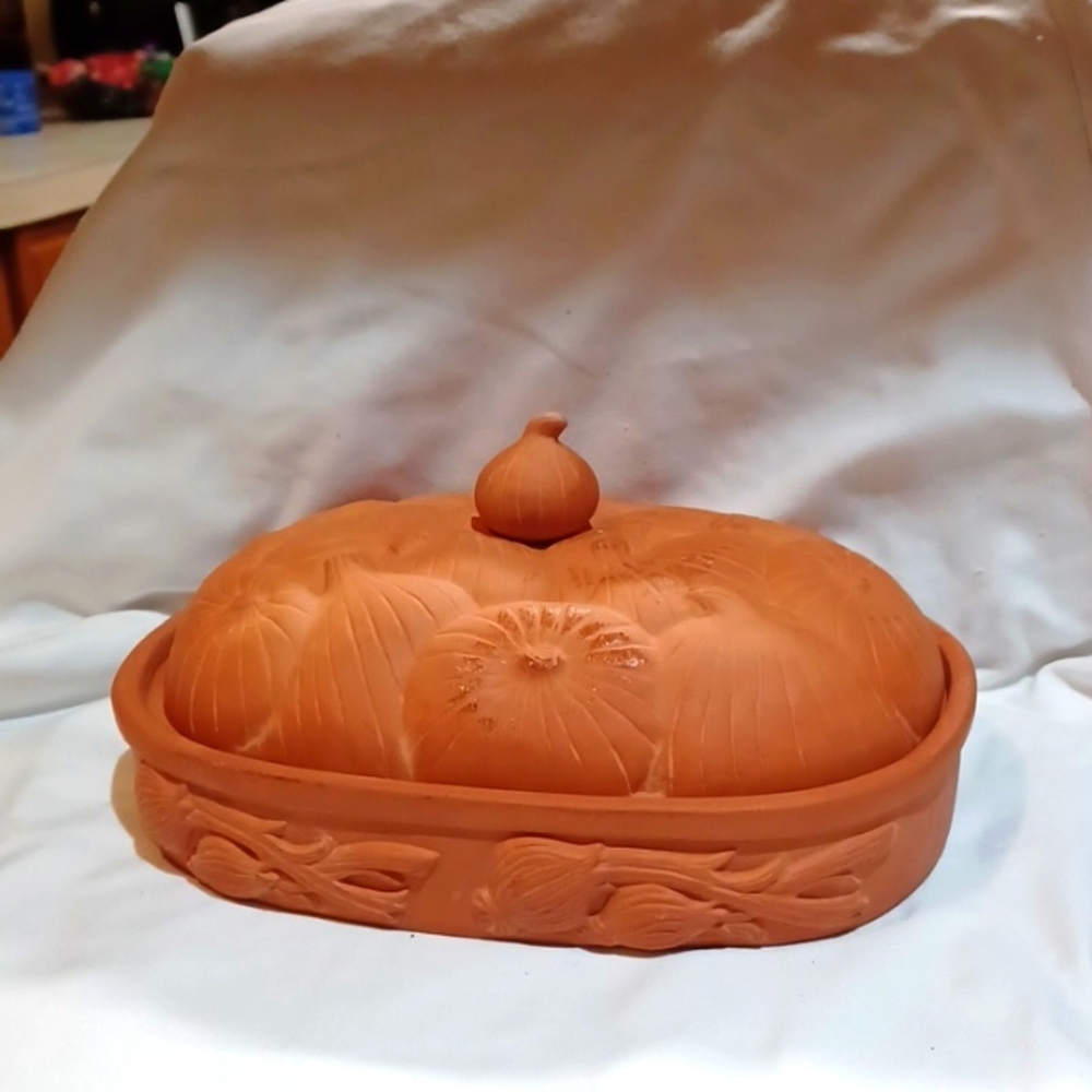 Boston Warehouse Terra Cotta Sonoma Clay   Orange Lidded Roaster Baker